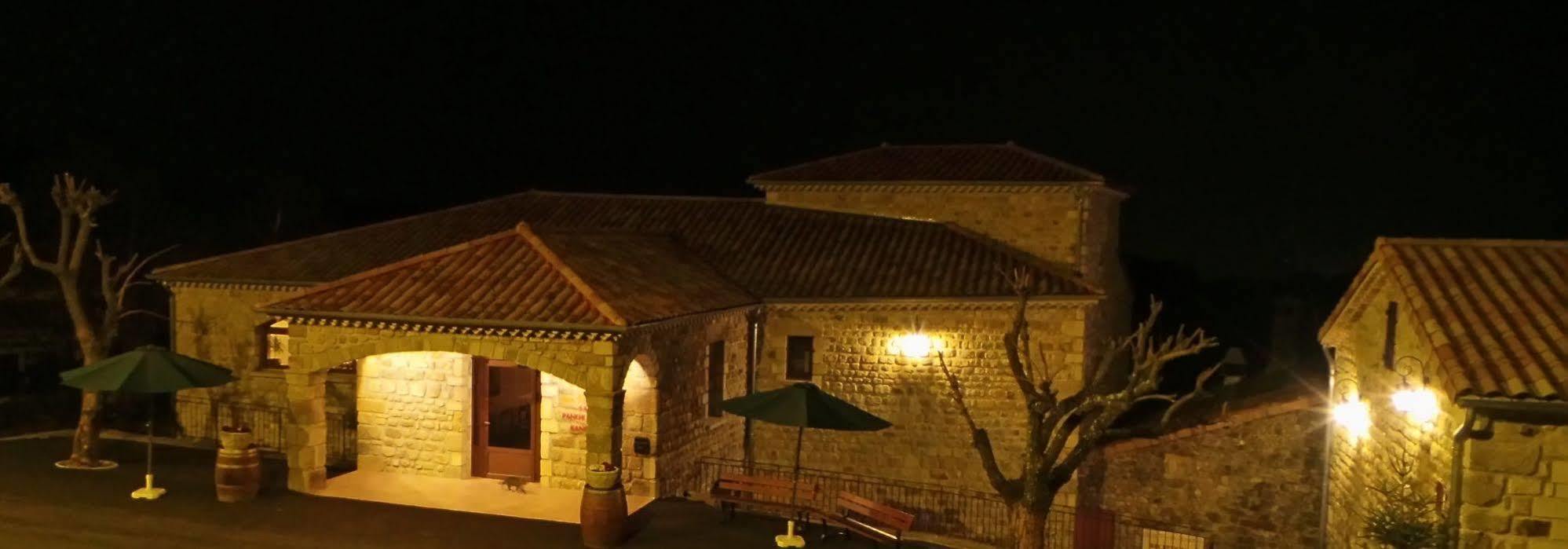 Aux Vieux Arceaux Hotel Mercuer Exterior photo